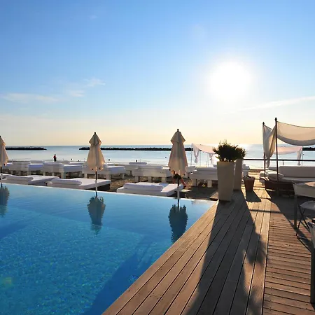 Vistamare Suite-3